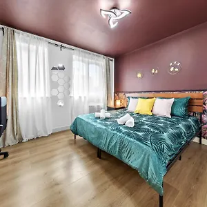 Apartment Centre Fbs Spacious Flat, London